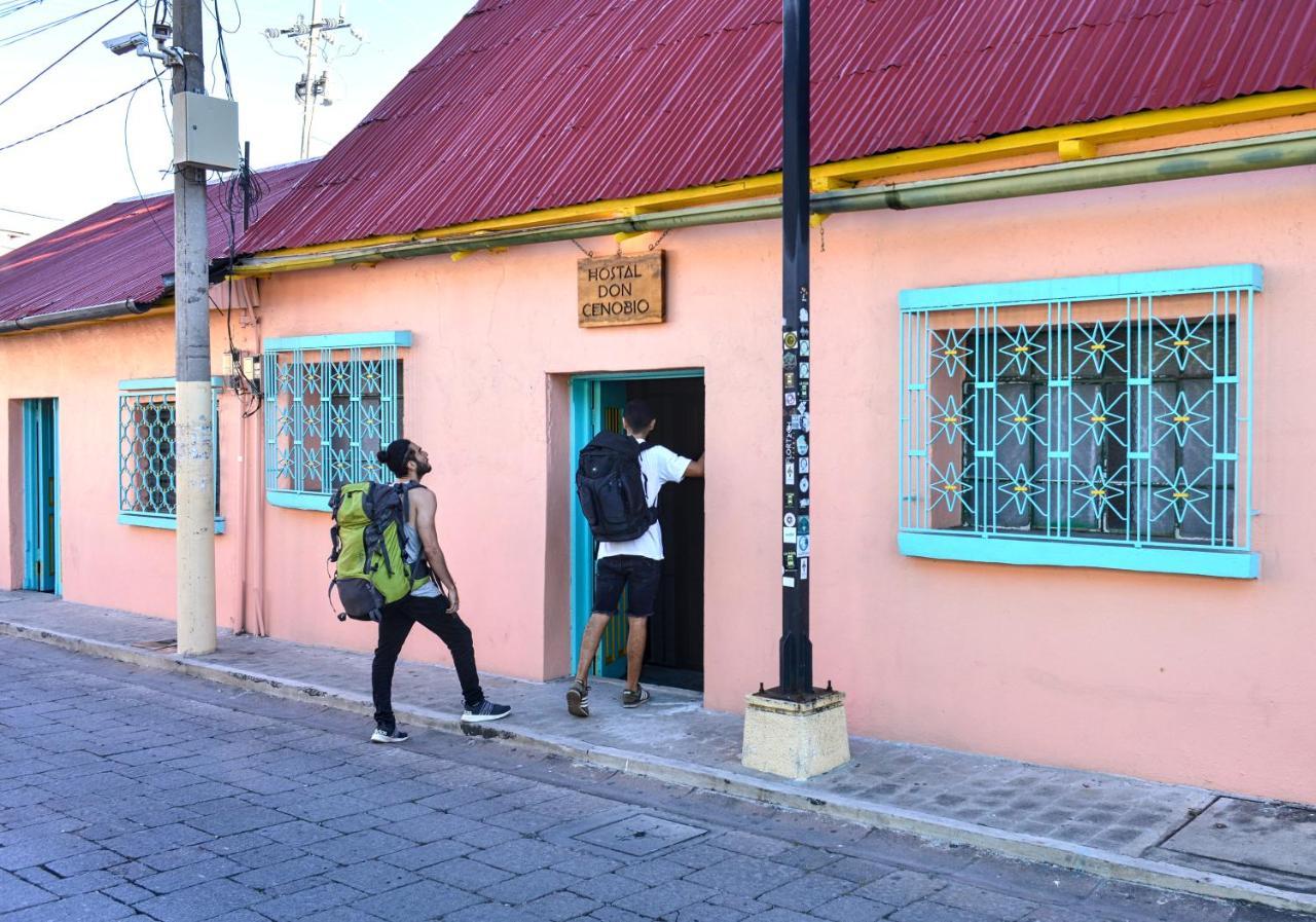 Hostal Don Cenobio Flores Luaran gambar