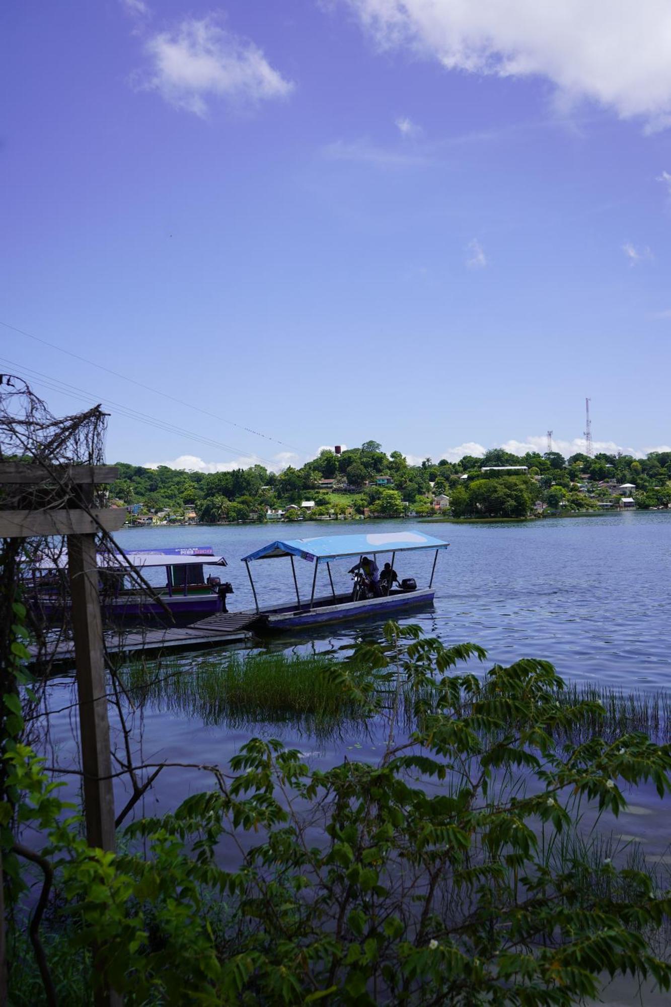 Hostal Don Cenobio Flores Luaran gambar