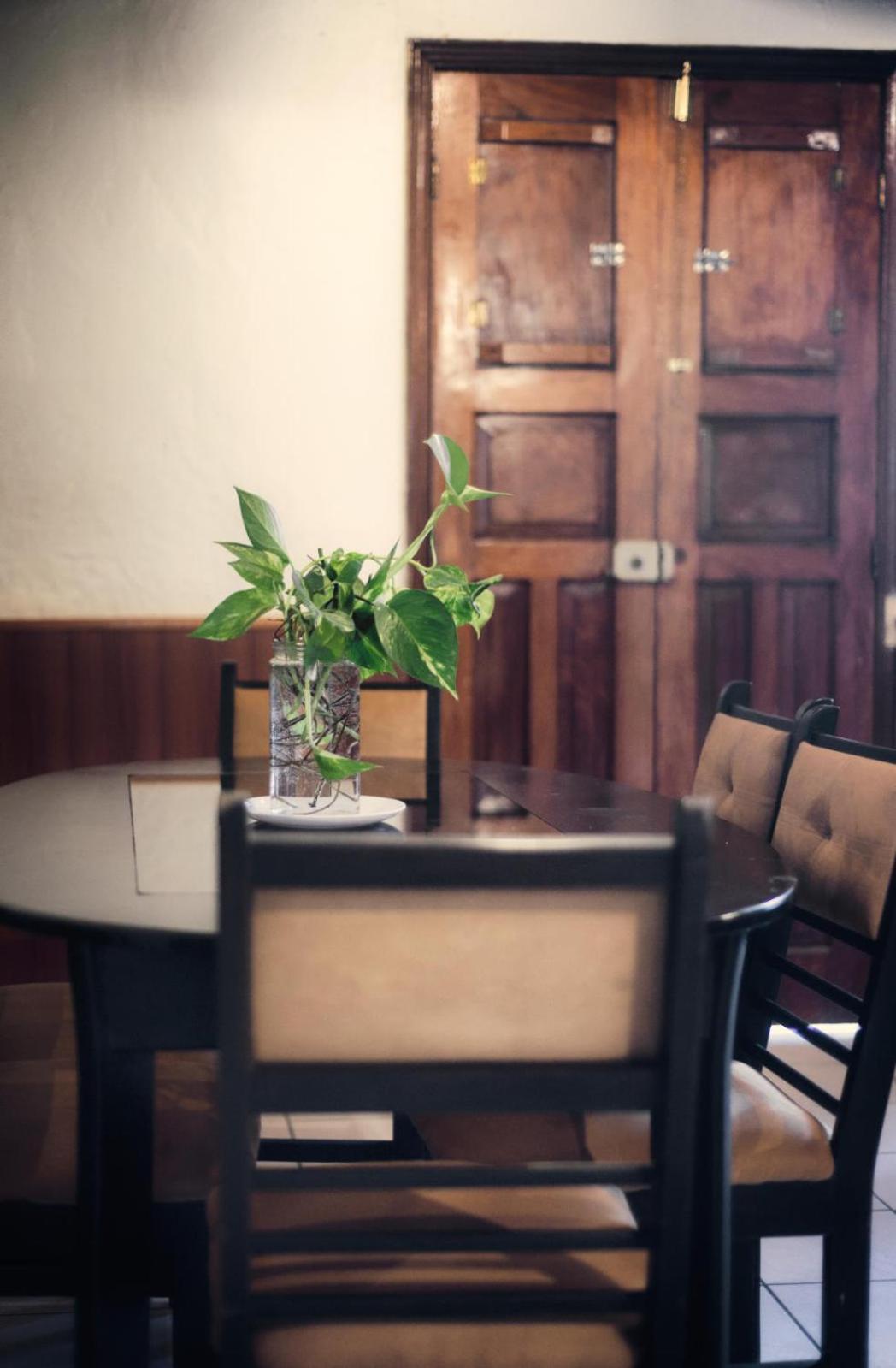Hostal Don Cenobio Flores Luaran gambar